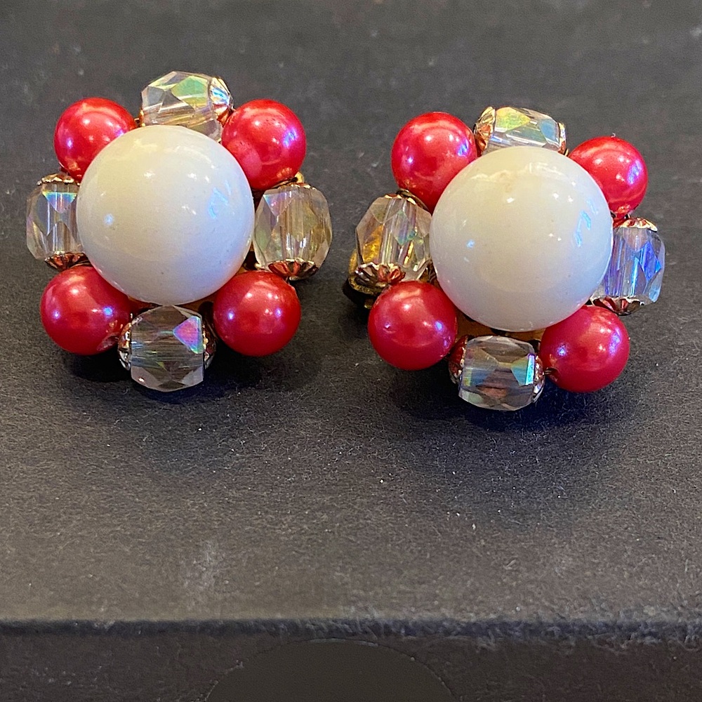 Japan Red,White and Clear Glass  Beaded Earrings. Clip Backs. Gold Tone.